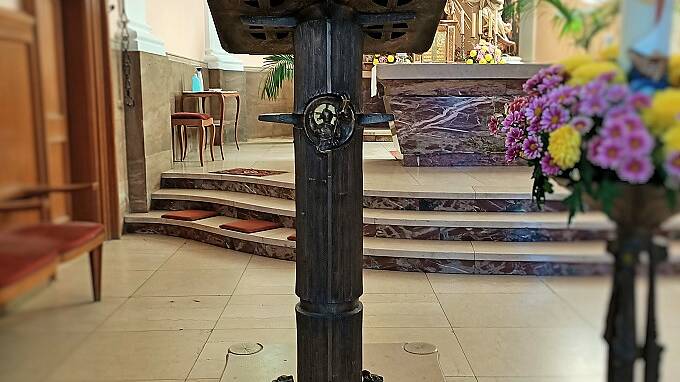 Ambo von Hans Wachter 1991 Kath. Kirche Salvator Lichtenrade