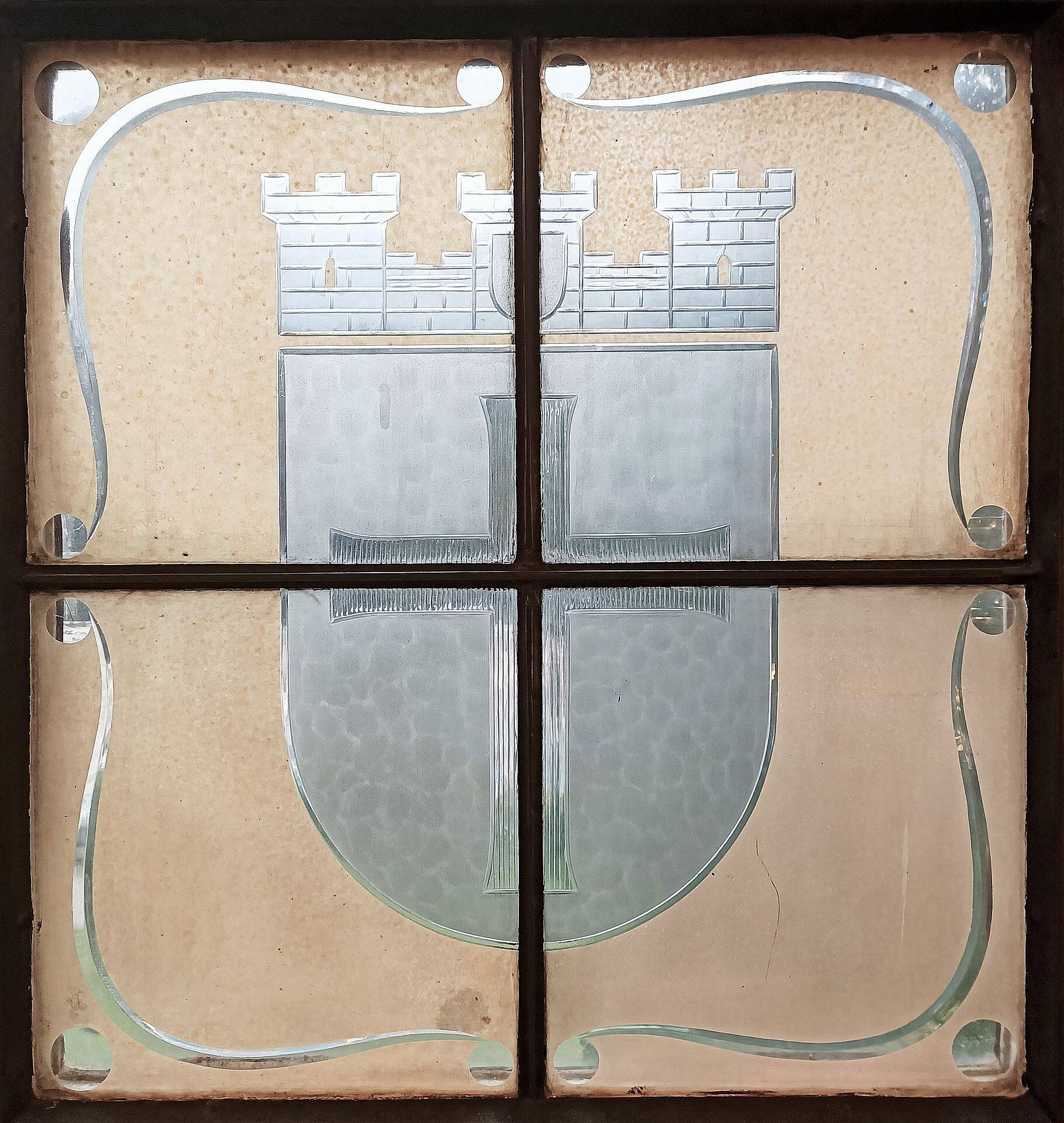 Wappen Tempelritter/Tempelhof, Hauptschiff-Fenster Orgelempore, Charles Crodel 1958 - Salvatorkirche Lichtenrade