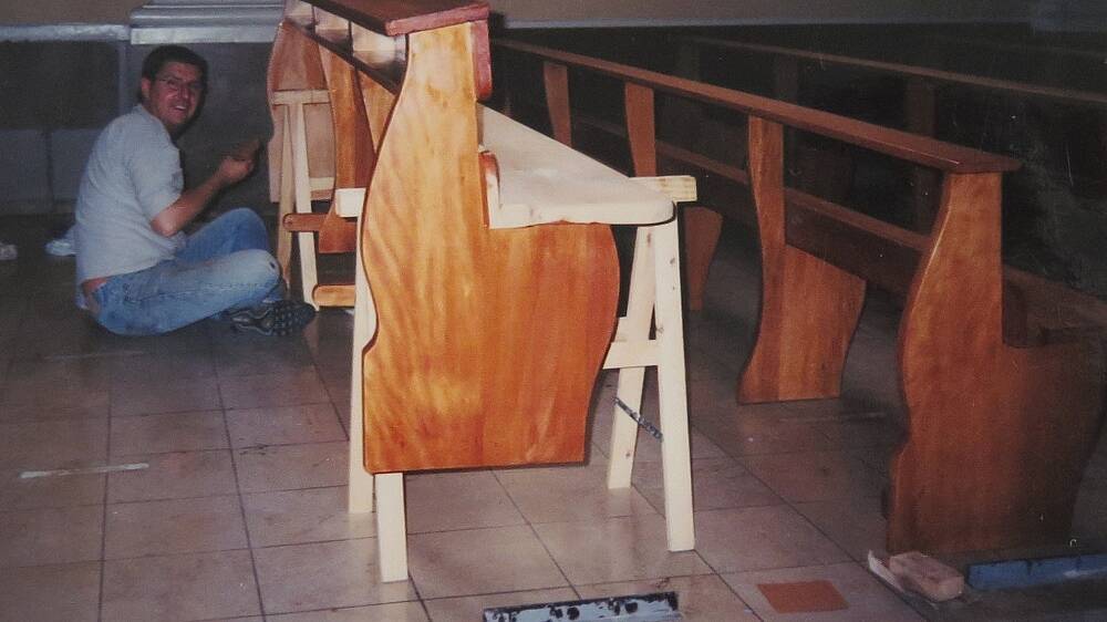 1989 Aufarbeitung der Kirchenbänke